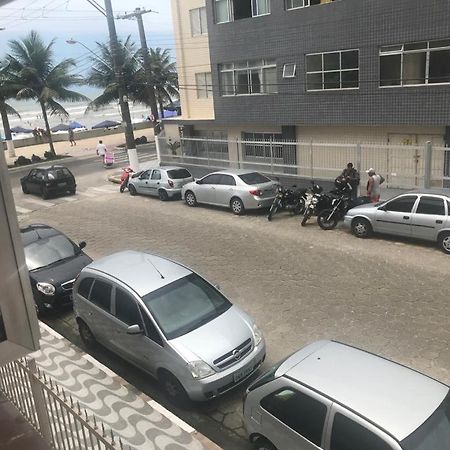 شقة Mongaguá  في Apartamento No Edificio Abaete المظهر الخارجي الصورة