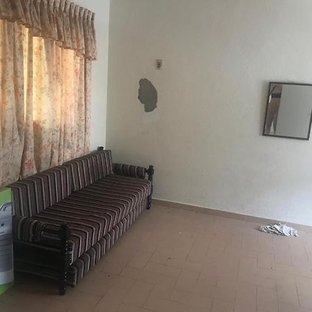 شقة Mongaguá  في Apartamento No Edificio Abaete المظهر الخارجي الصورة