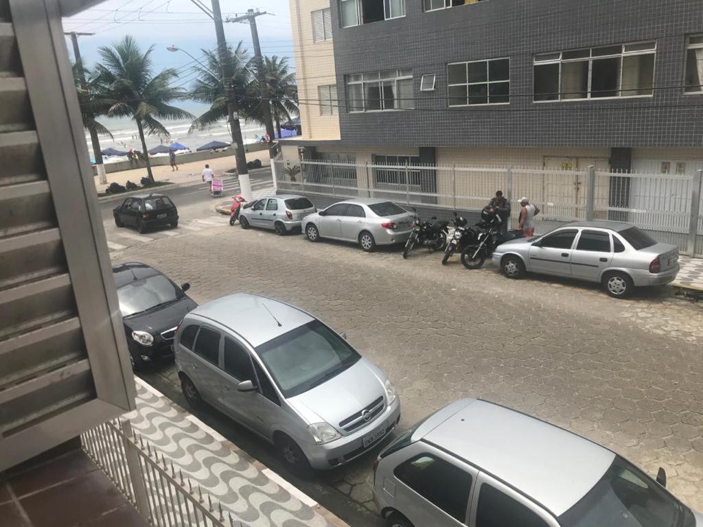 شقة Mongaguá  في Apartamento No Edificio Abaete المظهر الخارجي الصورة